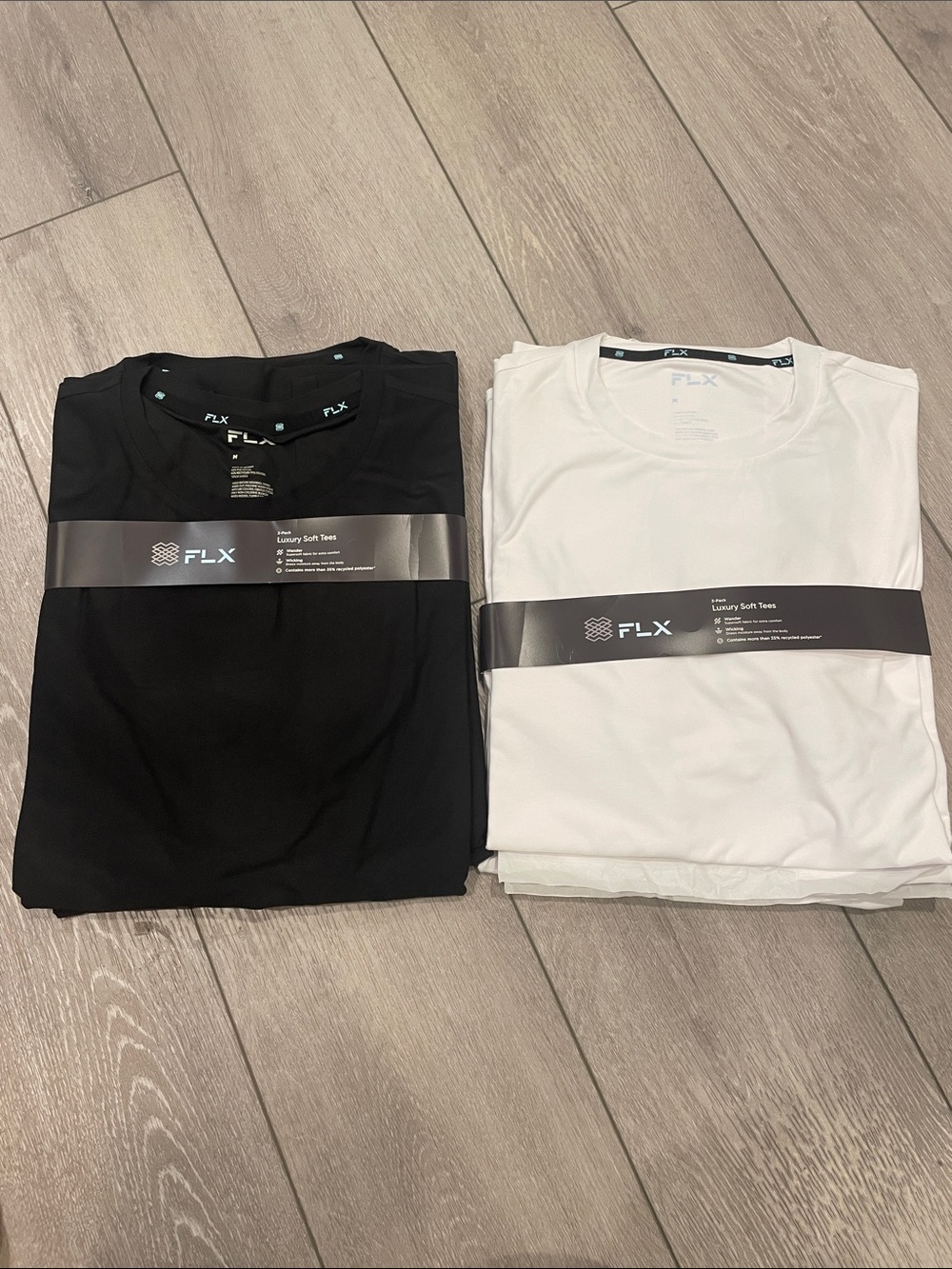 Men’s Crew Neck T-Shirts 2 Packs- Black & White- NWT
